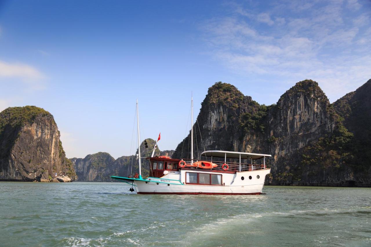 Hotel Emeraude Classic Cruises à Hạ Long Extérieur photo