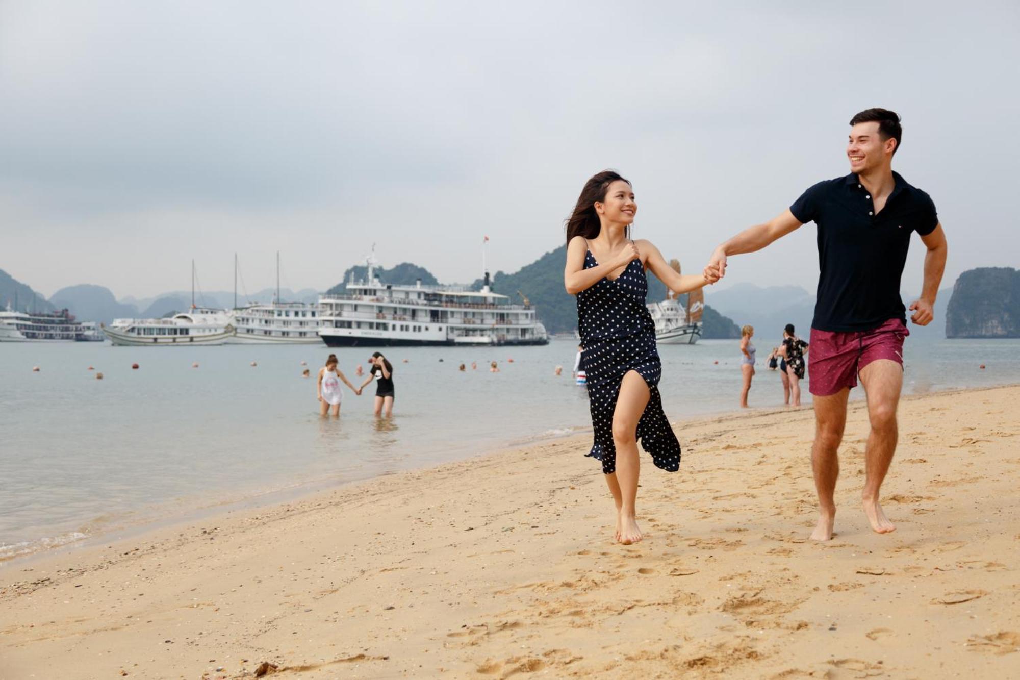 Hotel Emeraude Classic Cruises à Hạ Long Extérieur photo