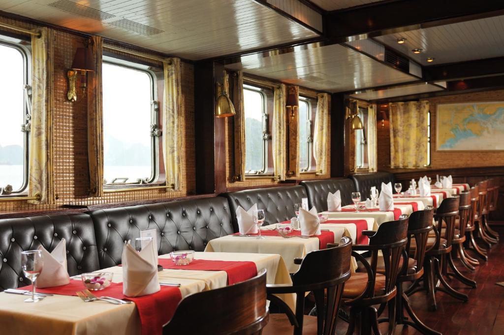 Emeraude Classic Cruises Hạ Long Extérieur photo