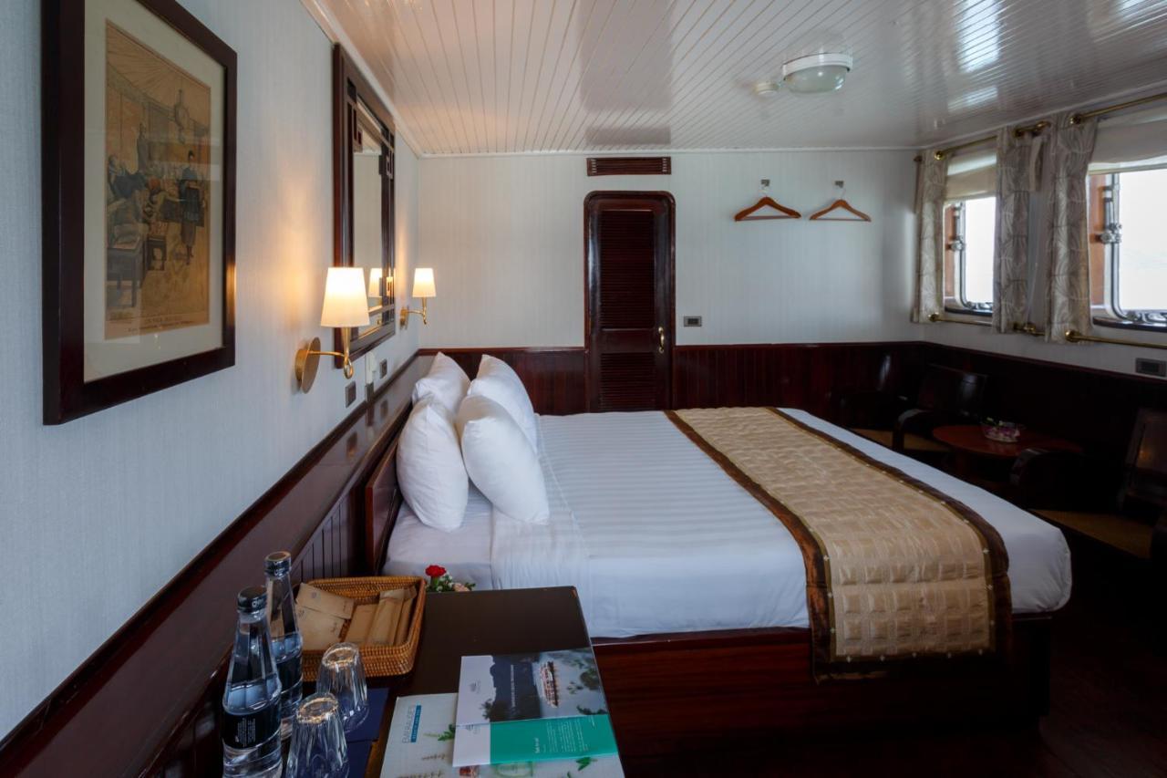Emeraude Classic Cruises Hạ Long Extérieur photo