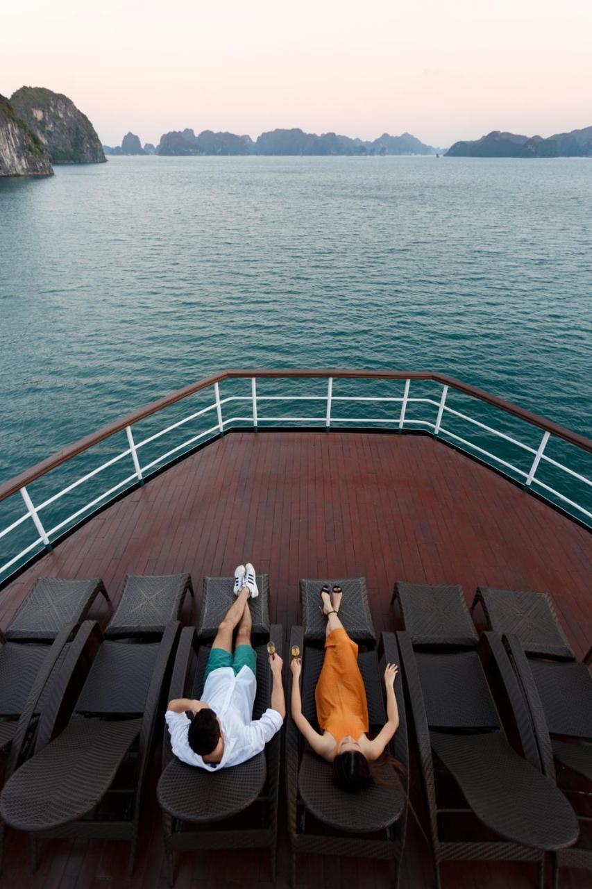 Emeraude Classic Cruises Hạ Long Extérieur photo