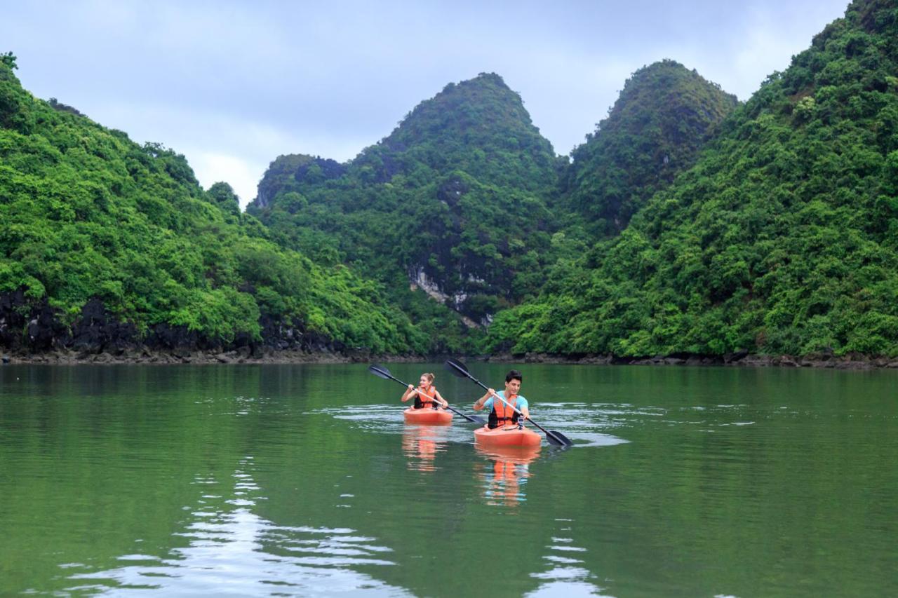 Emeraude Classic Cruises Hạ Long Extérieur photo